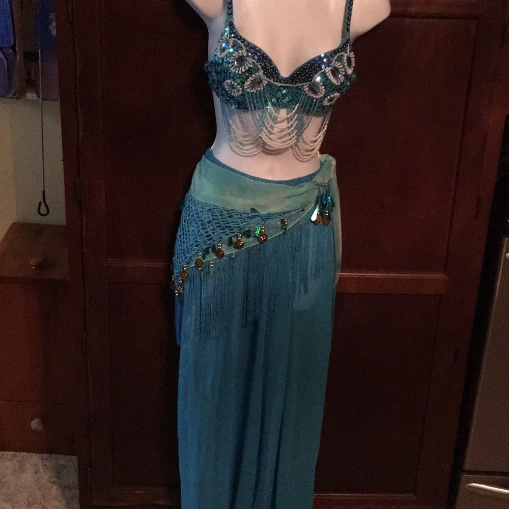 Genie out fit.  coz play costume